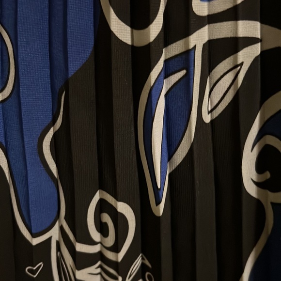 Voir Voir sleeveless sheer pleated dress for women. Plus size 14W - Picture 2 of 6